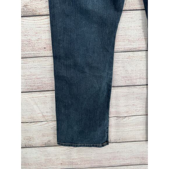 Wrangler Retro Relaxed Boot Cut Jeans Men's Size 31x32 Blue Medium Wash Denim - Picture 6 of 11